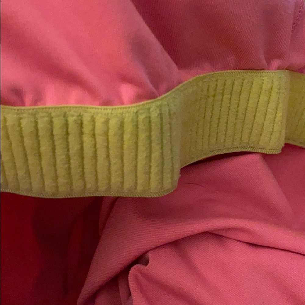 Under armor pink razorback support tank - Picture 4 of 4